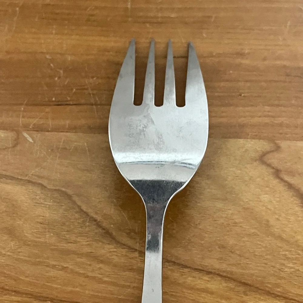 Vintage Stainless Steel Korea Rose Floral Pattern Serving Fork 9 Inch‎ Flatware
